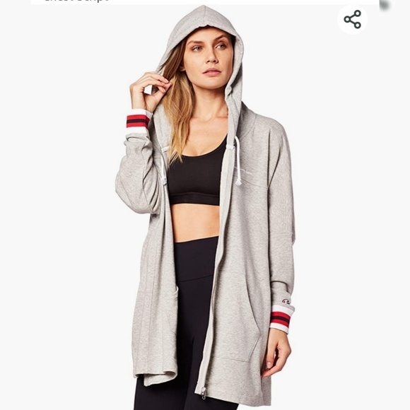 Champion - Picture 2 of 12